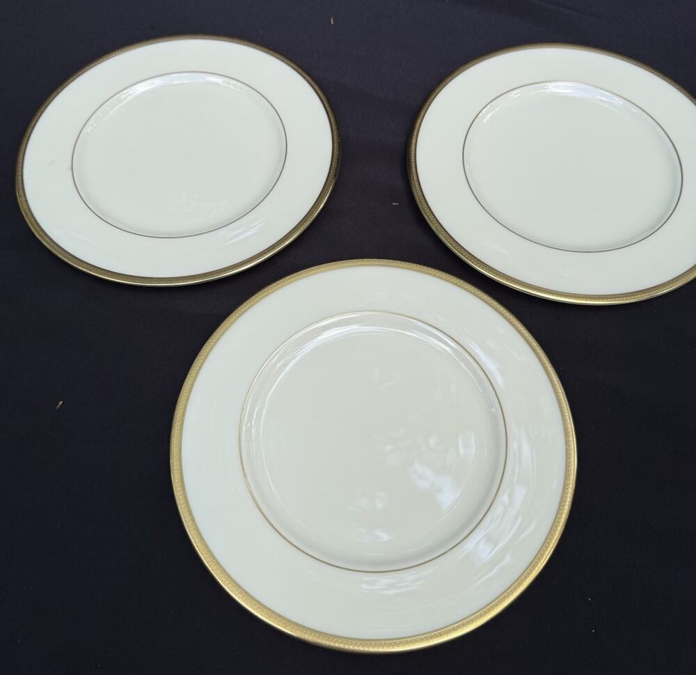 Lenox Windsor 8” Plates M-161 Ivory/Gold Encrusted Trim Set Of 3 EUC